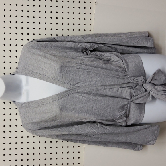 L love gray top large NWT - Picture 1 of 8